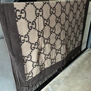 AUTHENTIC Gucci Blanket with Box